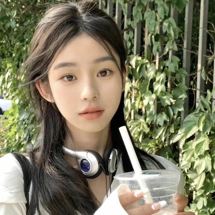 闪婚后,傅先生马甲藏不住了